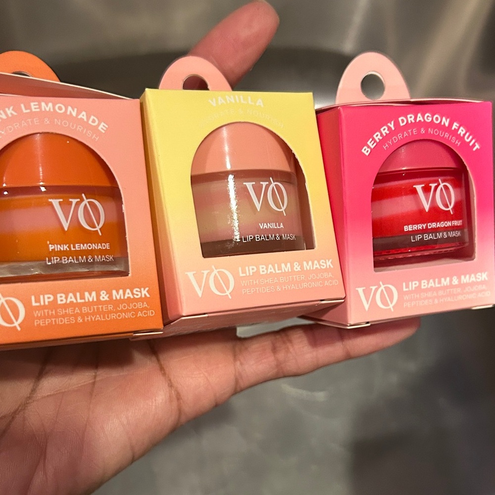 SUPPORT YOUR HOST🙏🏽VQ Lip Balm & Mask ..or Limited Ed Socks🥳🥳❌❌❤️